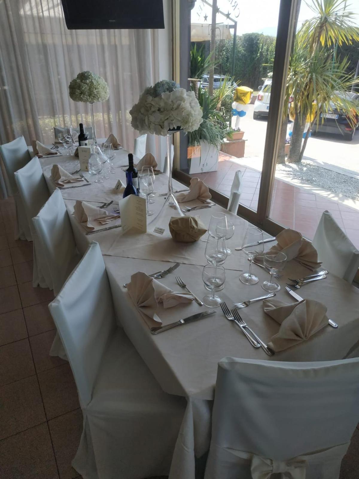Cristal Hotel مانوكاتْساتي المظهر الخارجي الصورة