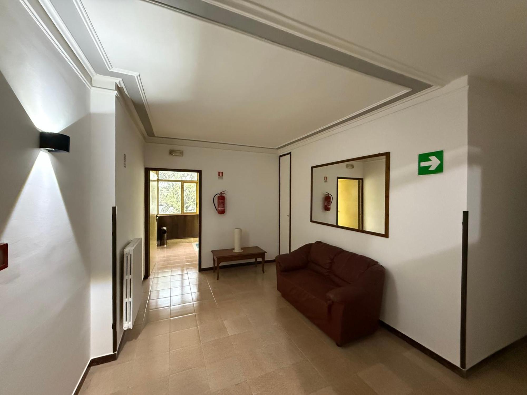 Cristal Hotel مانوكاتْساتي المظهر الخارجي الصورة